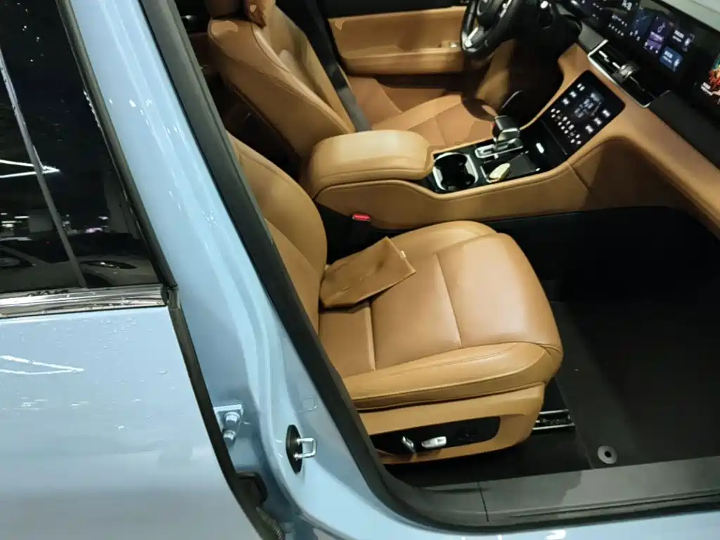 Li Auto Li ONE — миниатюра 25