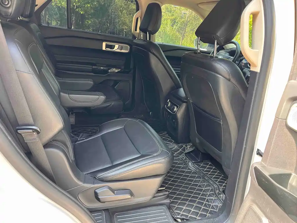 Ford Explorer — миниатюра 20