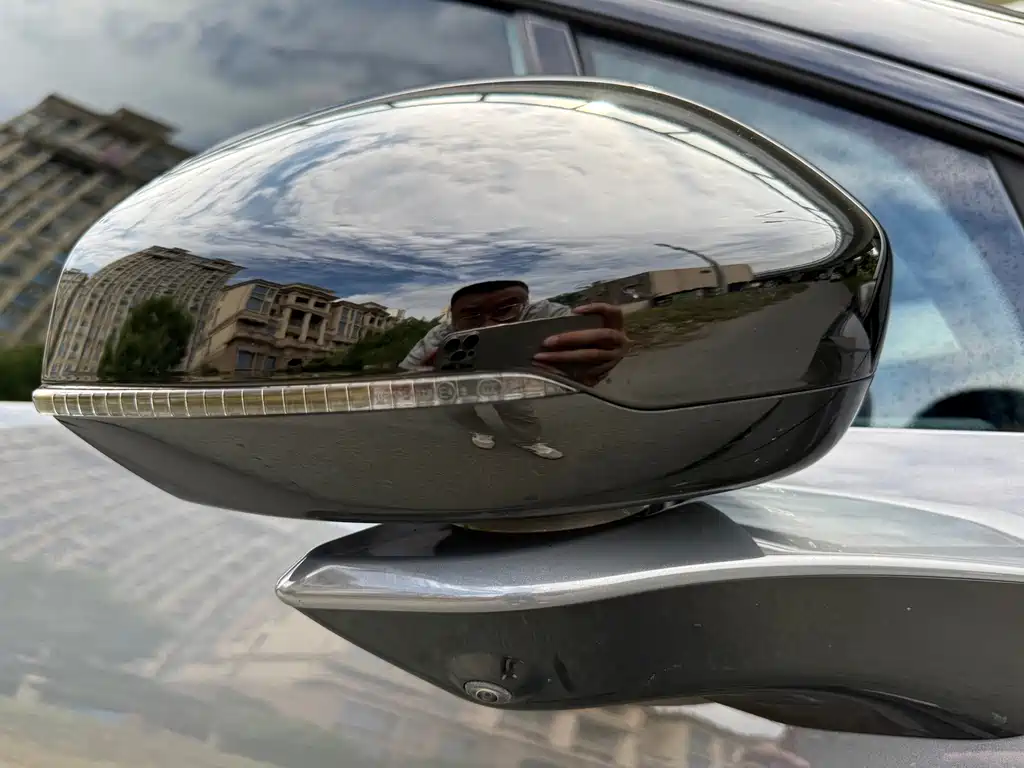 Lynk & Co Z20 — миниатюра 25