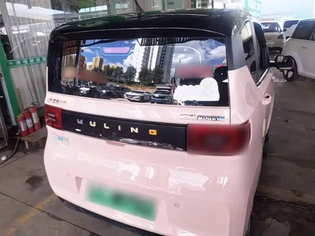 Wuling MINIEV — миниатюра 7