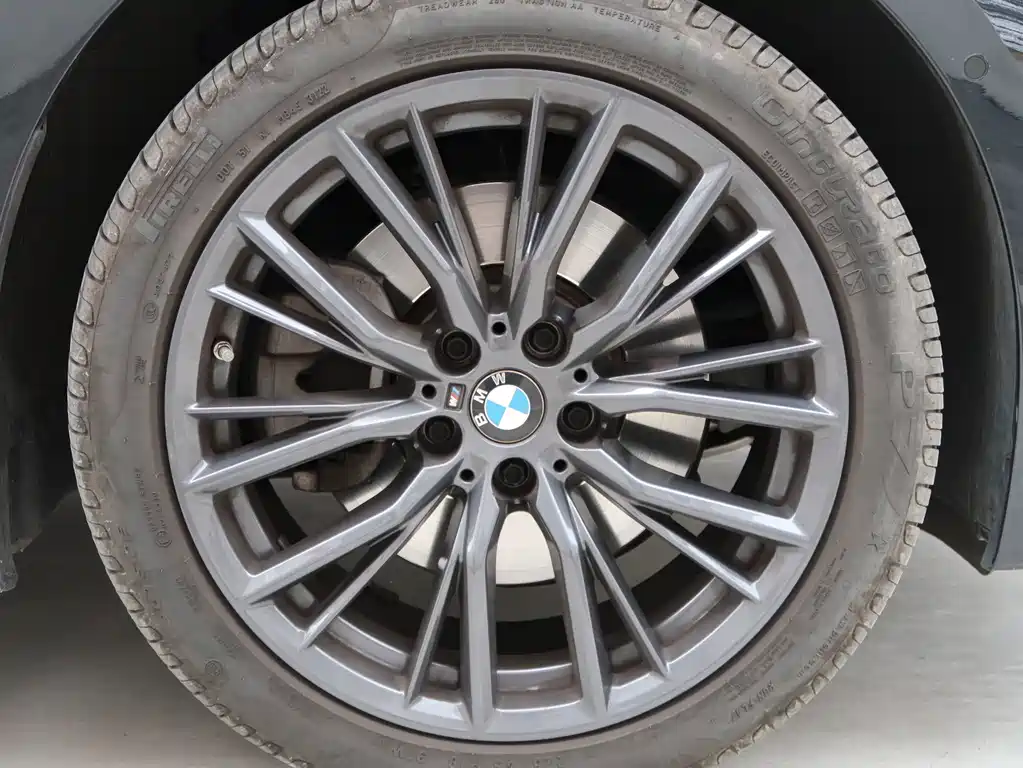 BMW 3 Series — миниатюра 14