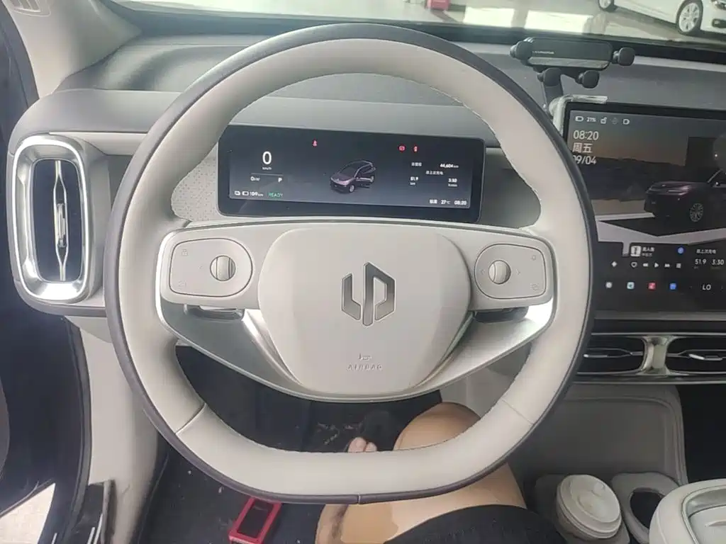 Leapmotor Leapmotor B10 — миниатюра 11