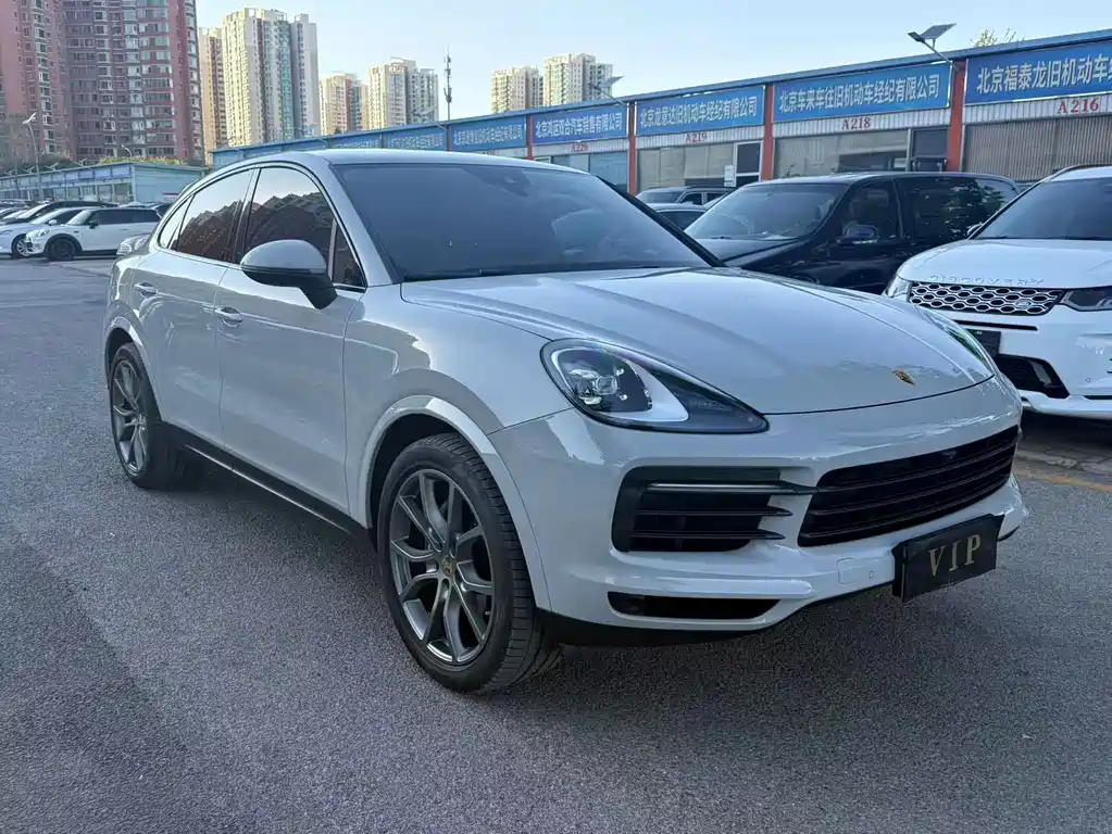 Porsche Cayenne — миниатюра 3
