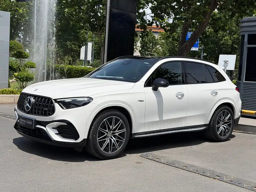 Mercedes-Benz GLC AMG 2025