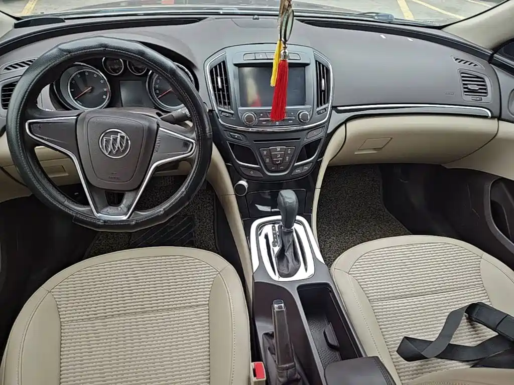 Buick Regal — миниатюра 10