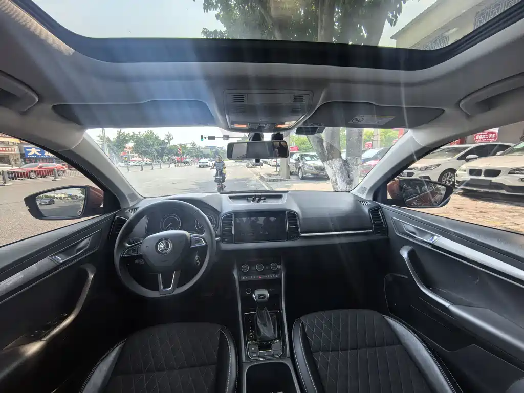 Skoda Karoq — миниатюра 6