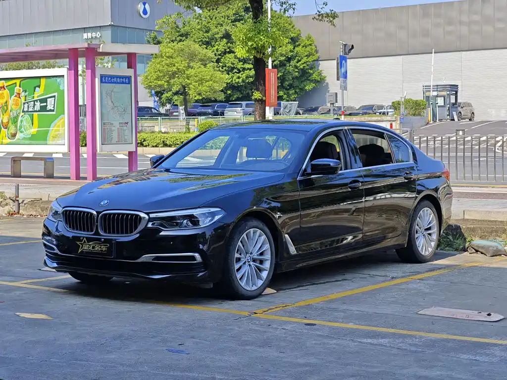 BMW 5 SERIES