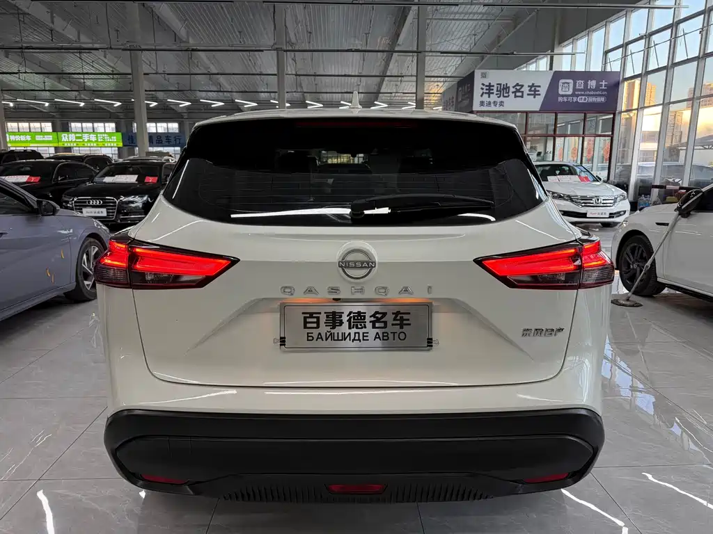 Nissan Qashqai — миниатюра 8