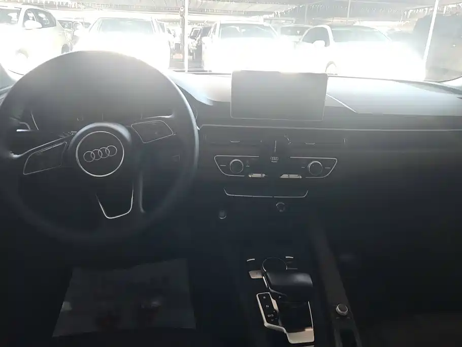Audi A4L — миниатюра 12