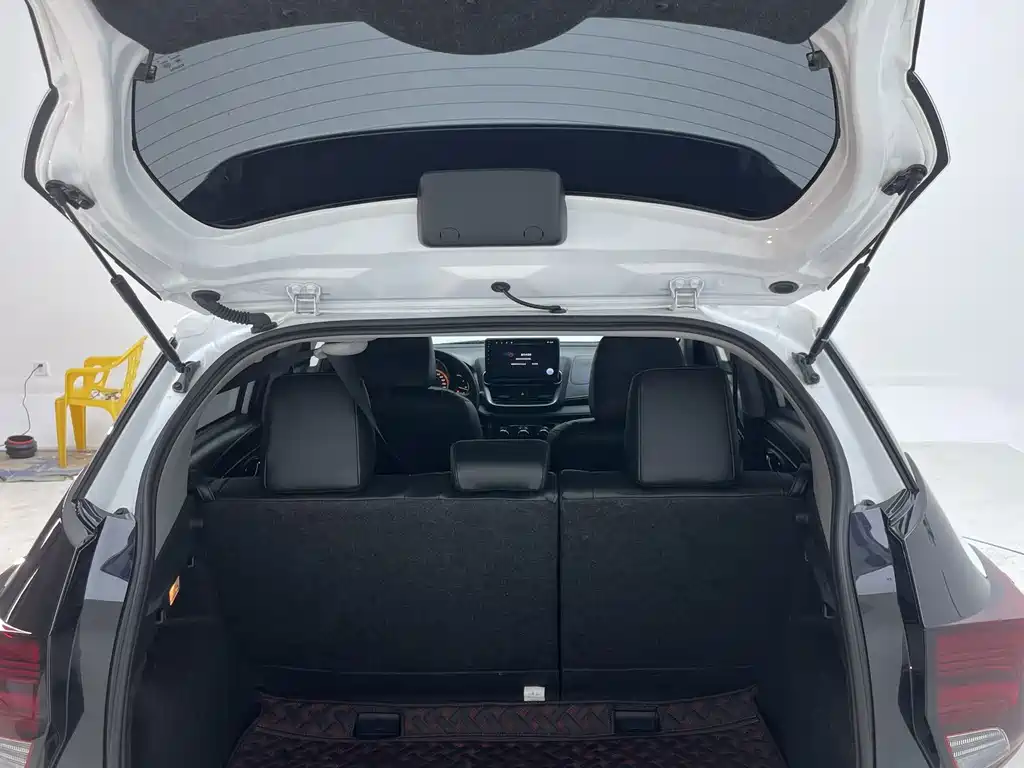 Toyota Yaris L — миниатюра 22