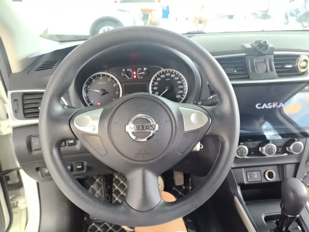 Nissan Sylphy — миниатюра 11