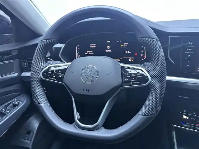 Volkswagen Passat — миниатюра 14