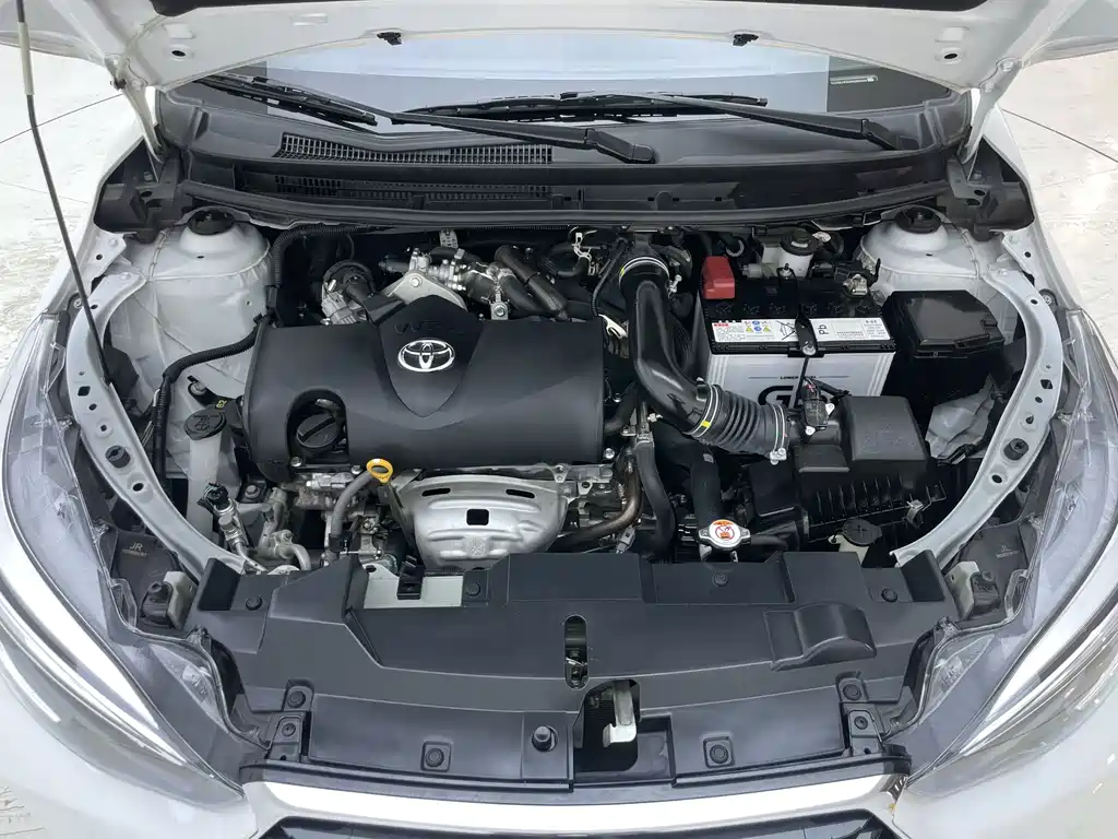 Toyota Yaris L — миниатюра 30