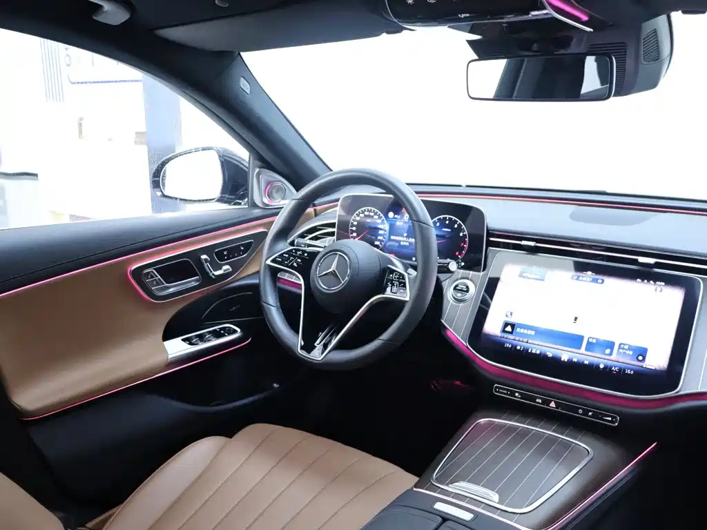 Mercedes-Benz E-Class — миниатюра 14