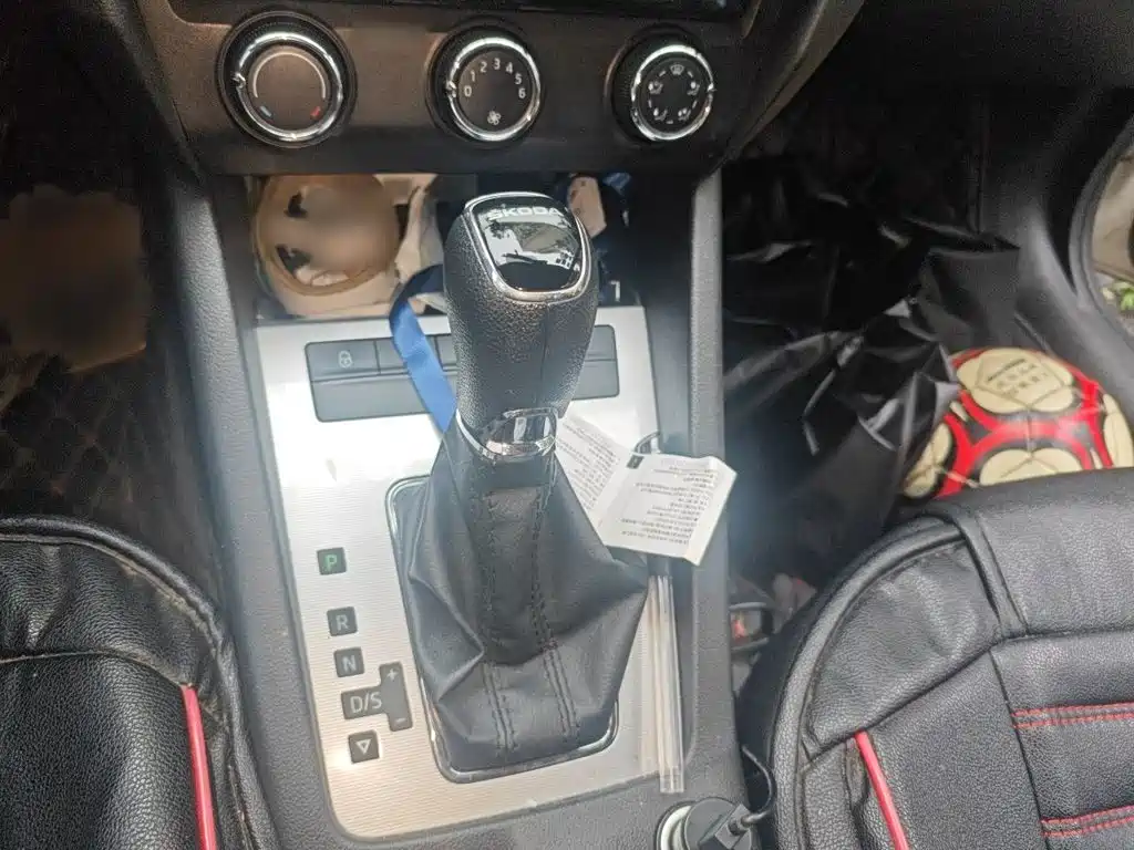 Skoda Octavia — миниатюра 7