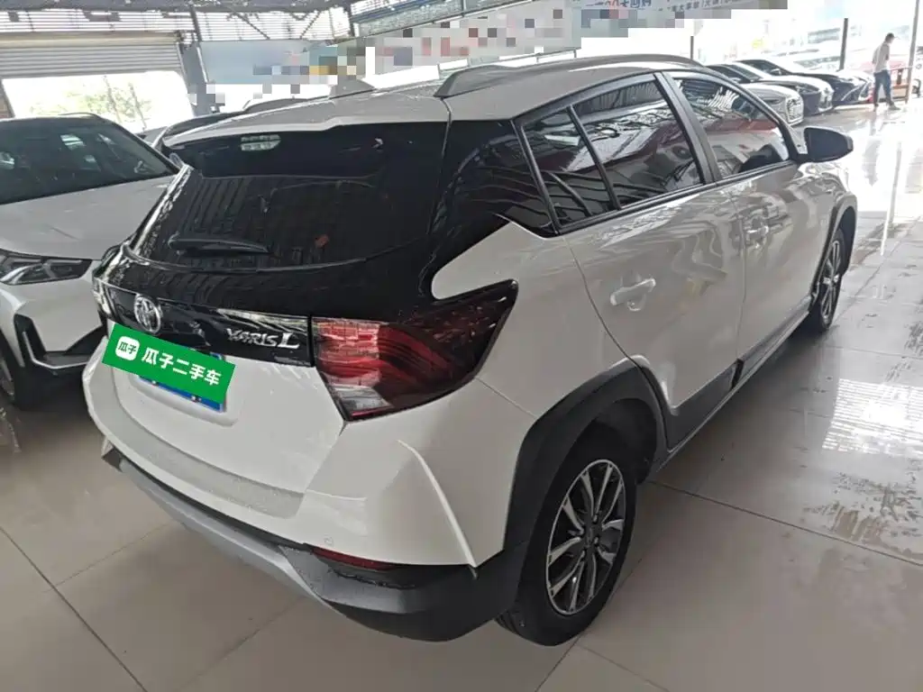 Toyota Yaris L — миниатюра 7