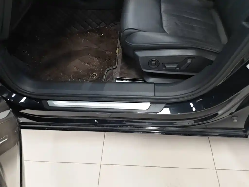 Audi A6L — миниатюра 22