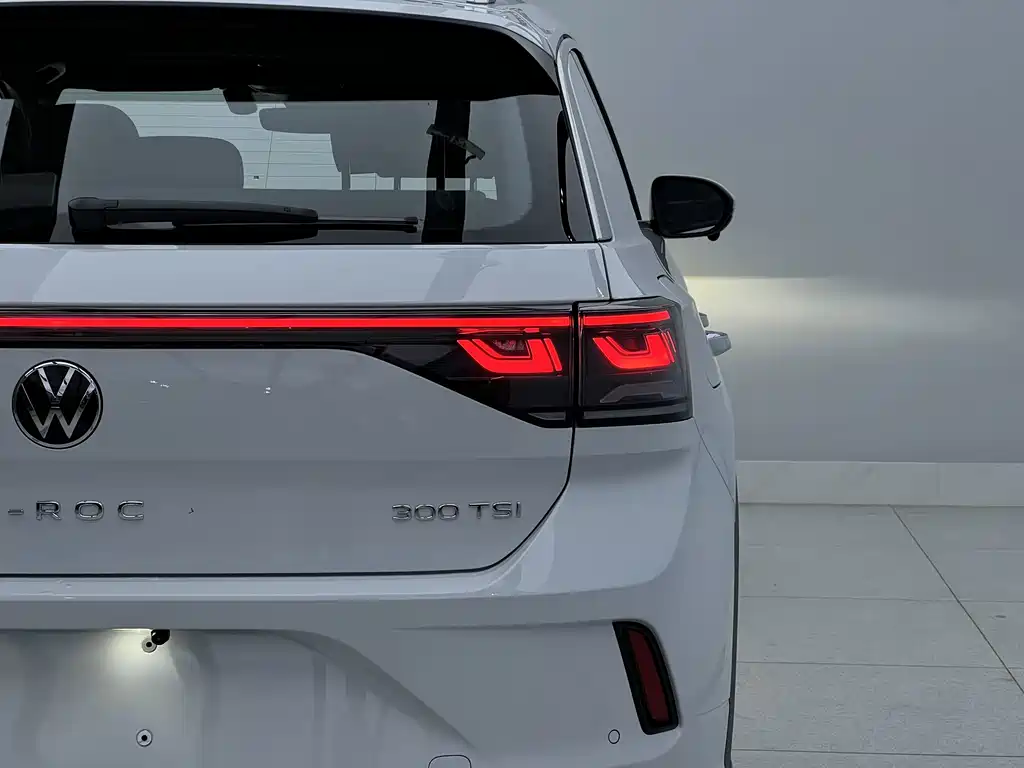 Volkswagen T-Roc — миниатюра 8