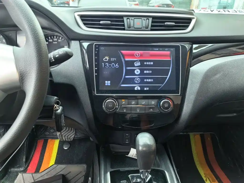 Nissan Qashqai — миниатюра 10