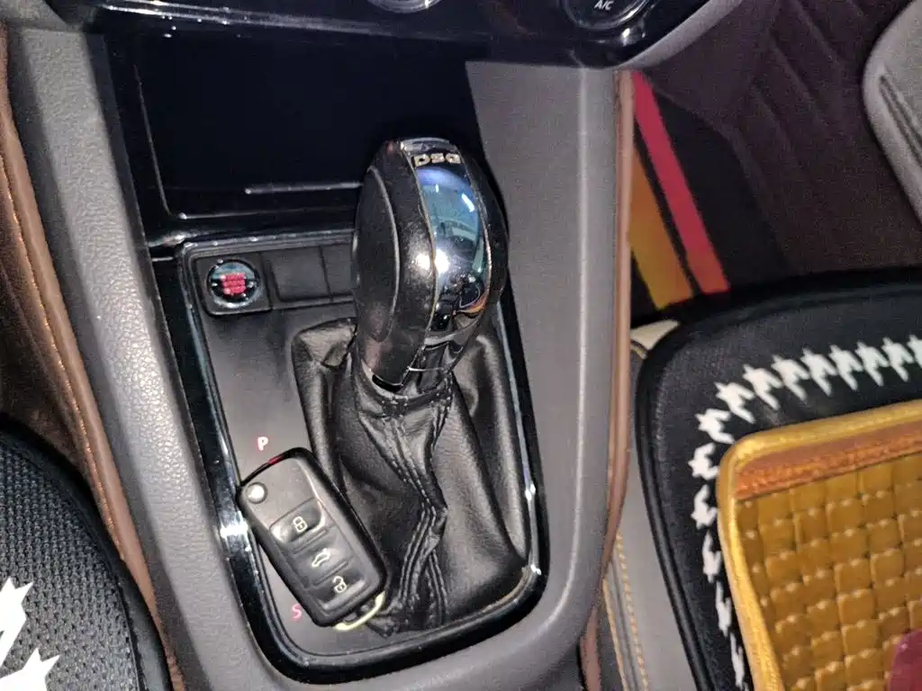 Volkswagen Sagitar — миниатюра 7