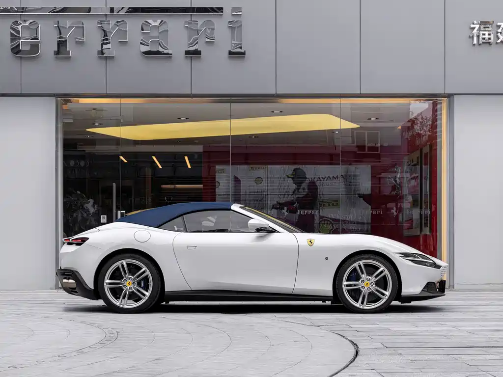 Ferrari Roma — миниатюра 7