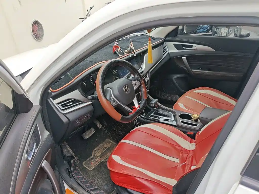Changan CS35PLUS — миниатюра 17