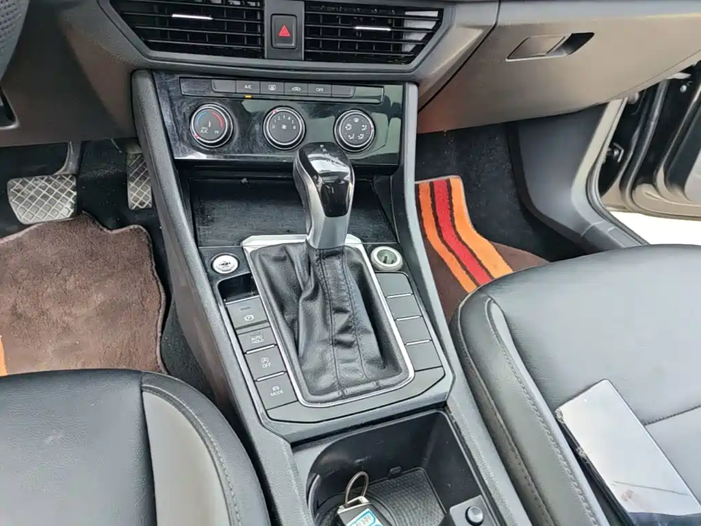 Volkswagen Sagitar — миниатюра 14