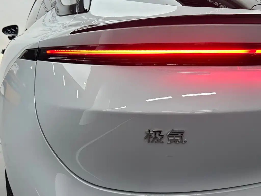 Zeekr 007GT — миниатюра 19