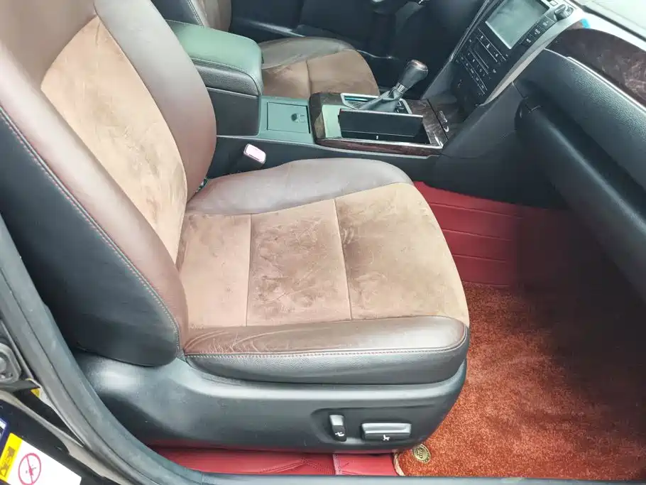 Toyota Camry — миниатюра 8