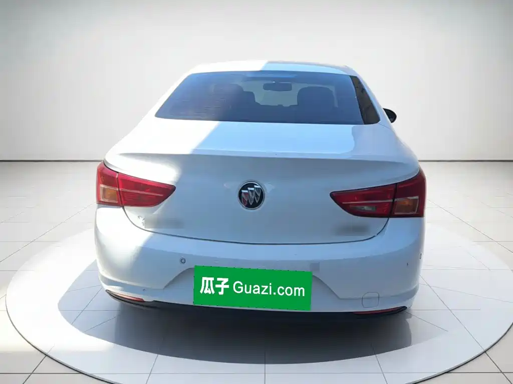 Buick Verano — миниатюра 5
