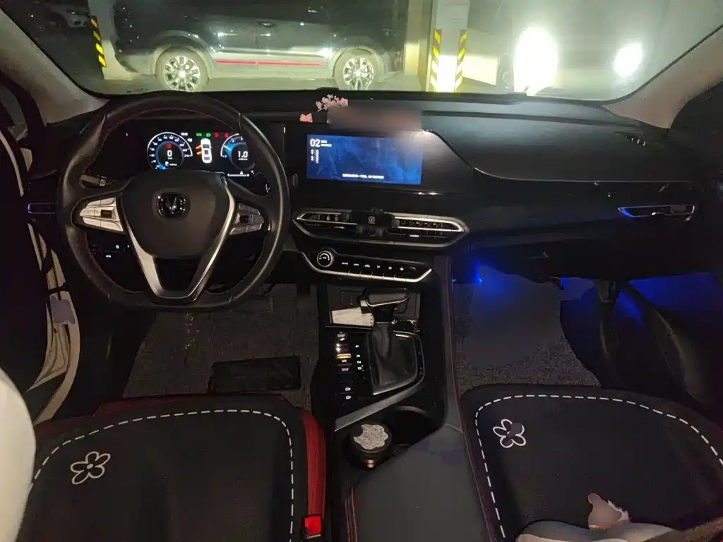 Changan Eado — миниатюра 5