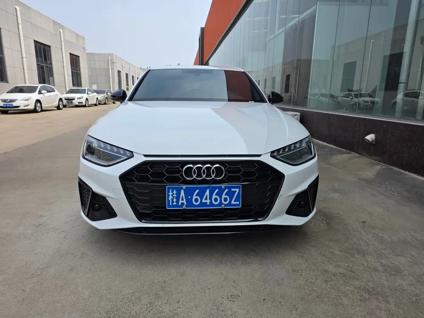Audi A4L 2025 Белый из Китая, фото 2