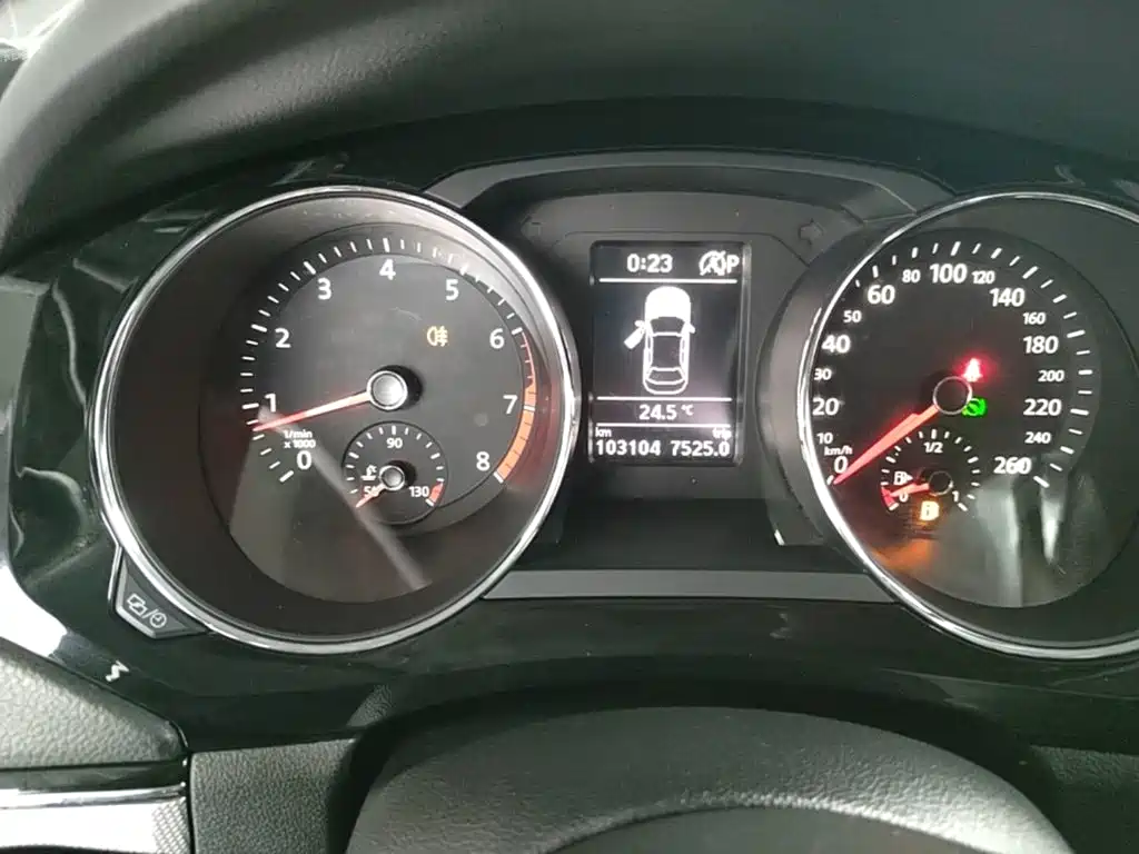 Volkswagen Sagitar — миниатюра 4