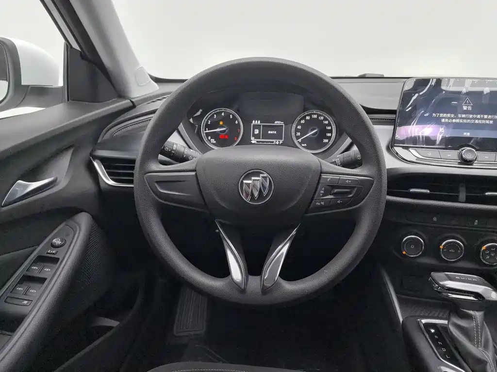 Buick Verano — миниатюра 11