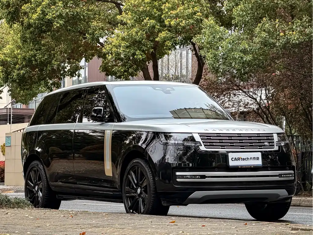 Land Rover Range Rover 2024 3.0 L6 400PS Long Wheelbase