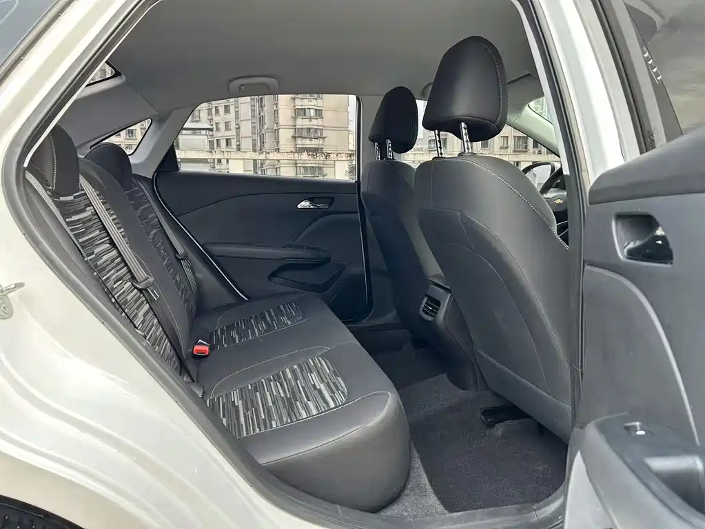 Chevrolet Monza — миниатюра 17