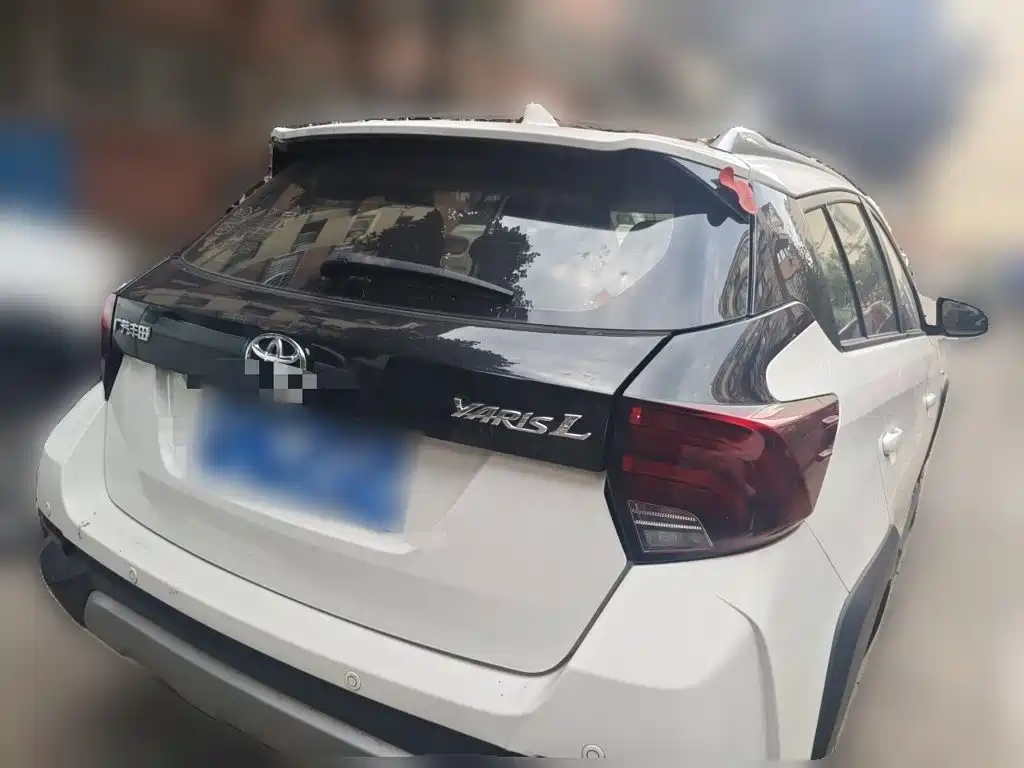 Toyota Yaris L — миниатюра 4