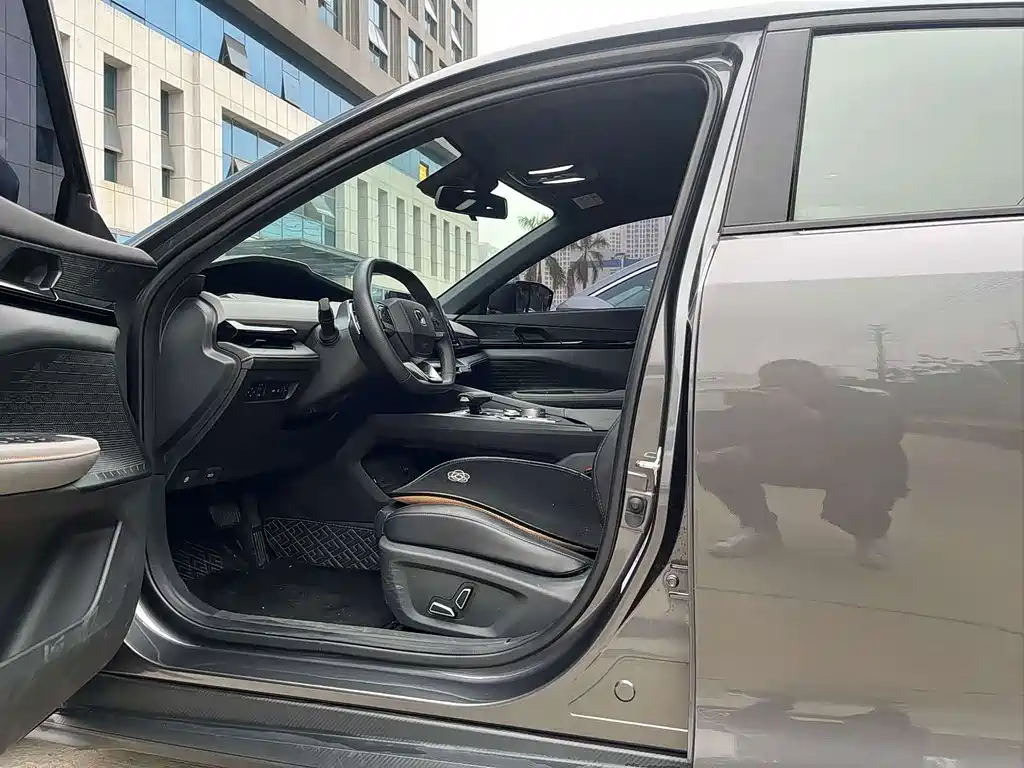 Changan UNI-V — миниатюра 4