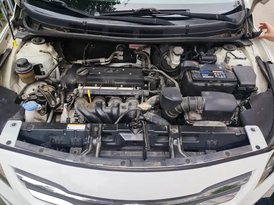 Hyundai Verna — миниатюра 10