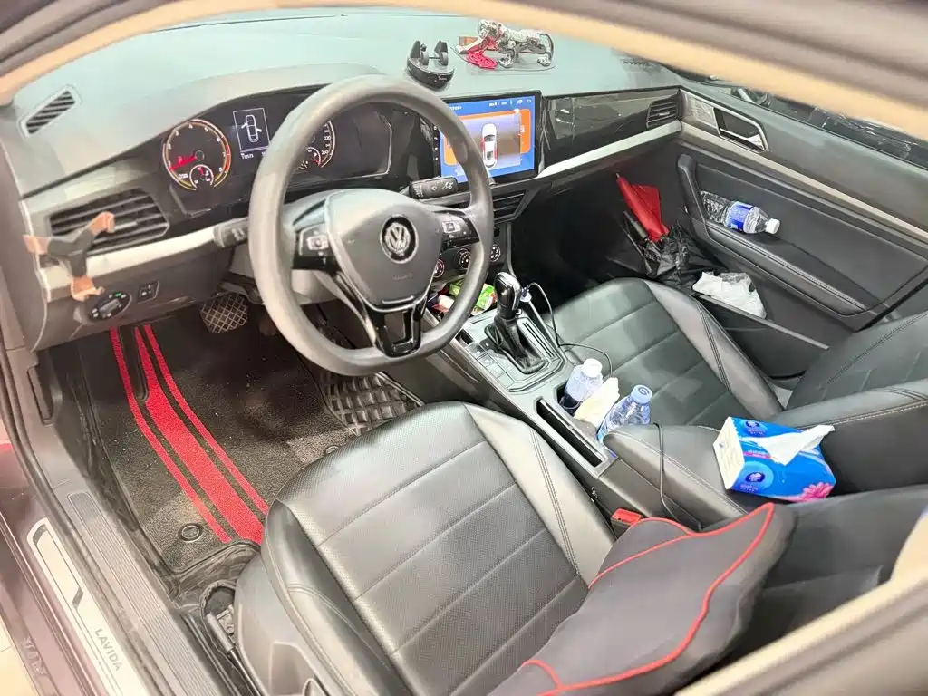 Volkswagen Lavida — миниатюра 5