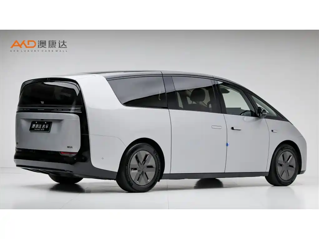 Li Auto Li MEGA — миниатюра 3