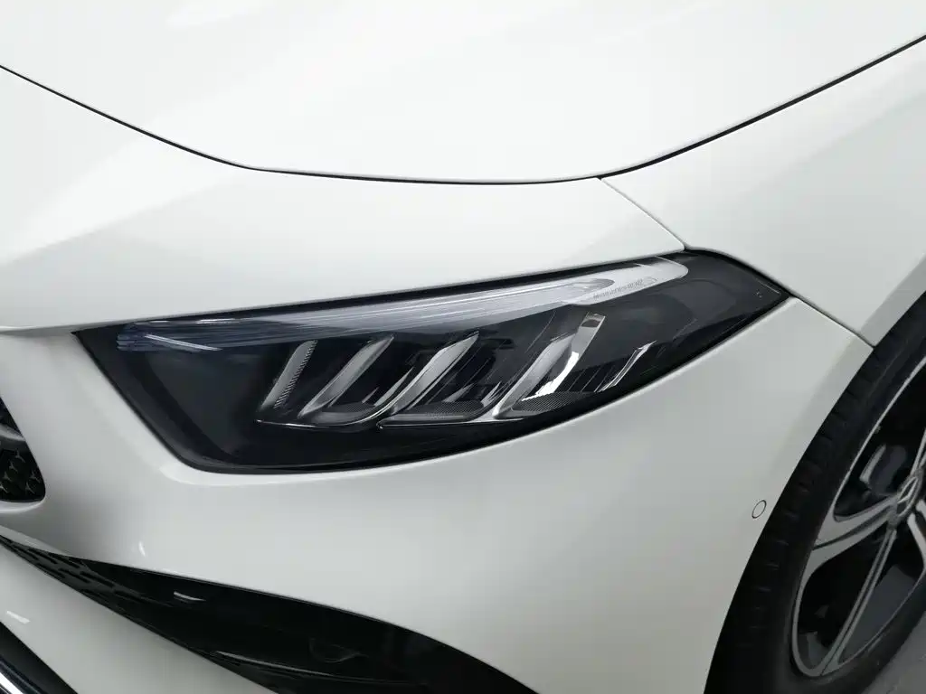 Mercedes-Benz A-Class — миниатюра 7