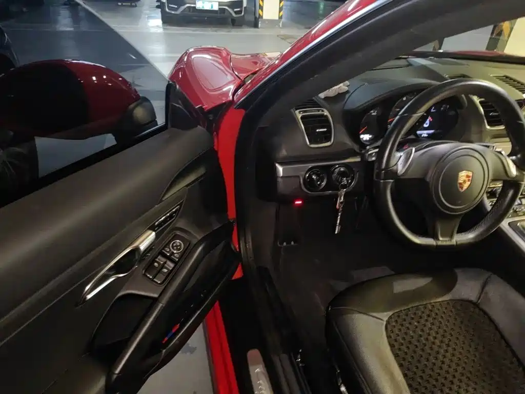 Porsche Cayman — миниатюра 13
