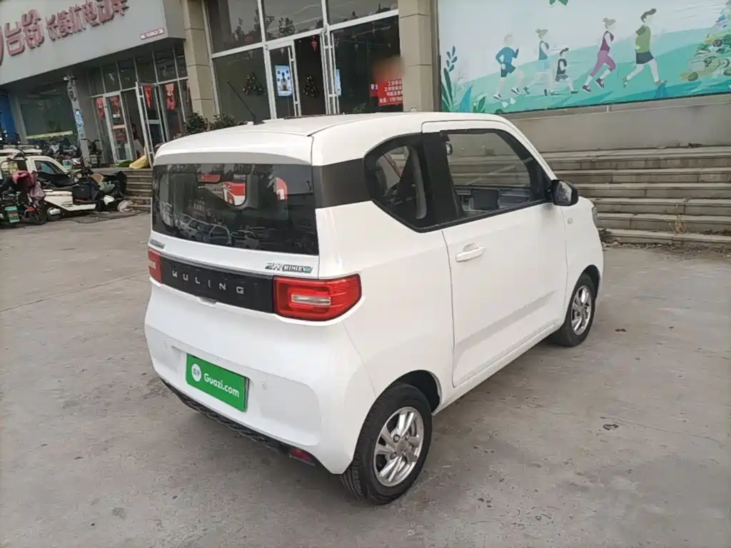 Wuling MINIEV — миниатюра 7