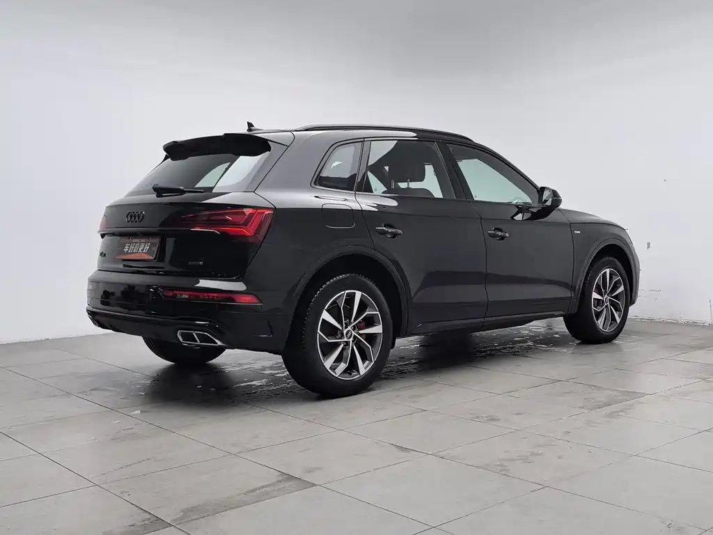 Audi Q5L — миниатюра 2