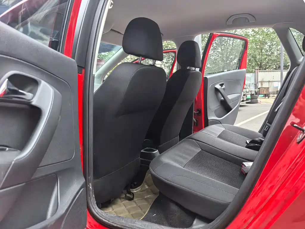 Volkswagen Polo — миниатюра 10