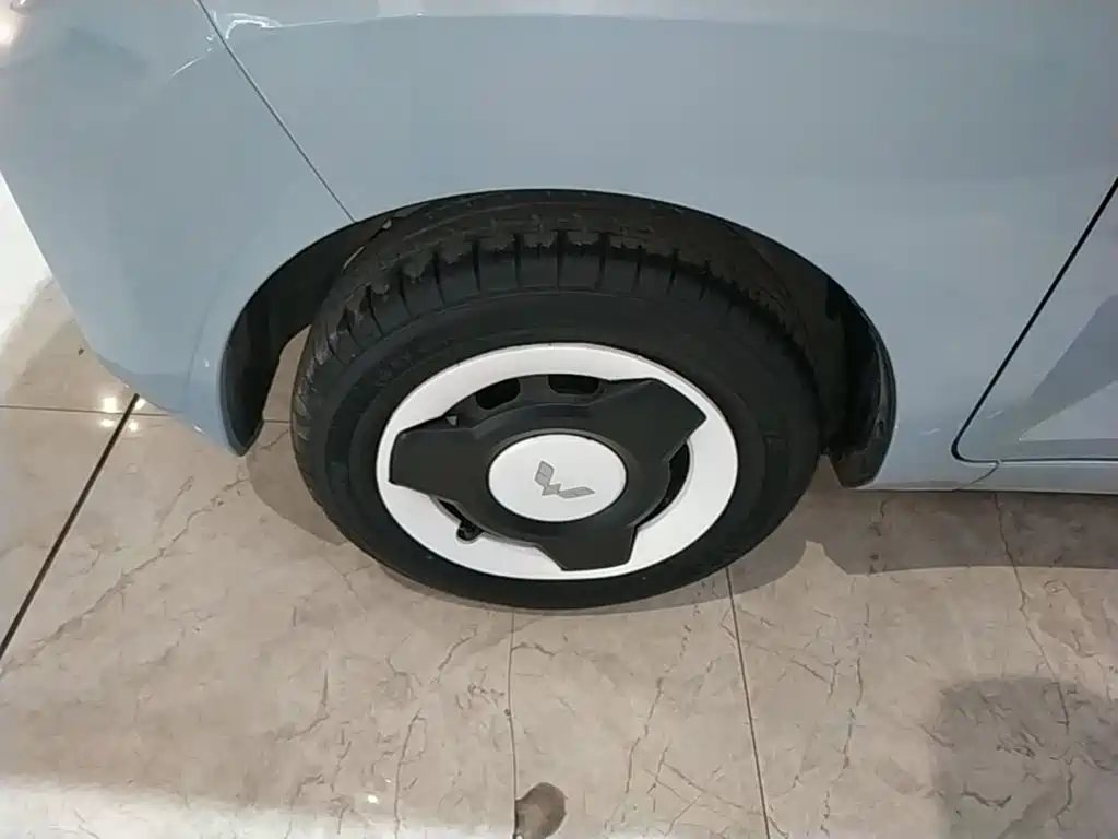 Wuling MINIEV — миниатюра 23