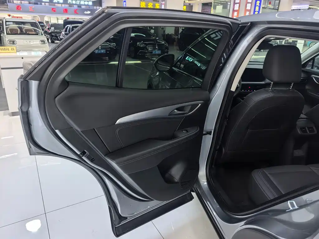 Buick Envision S — миниатюра 10