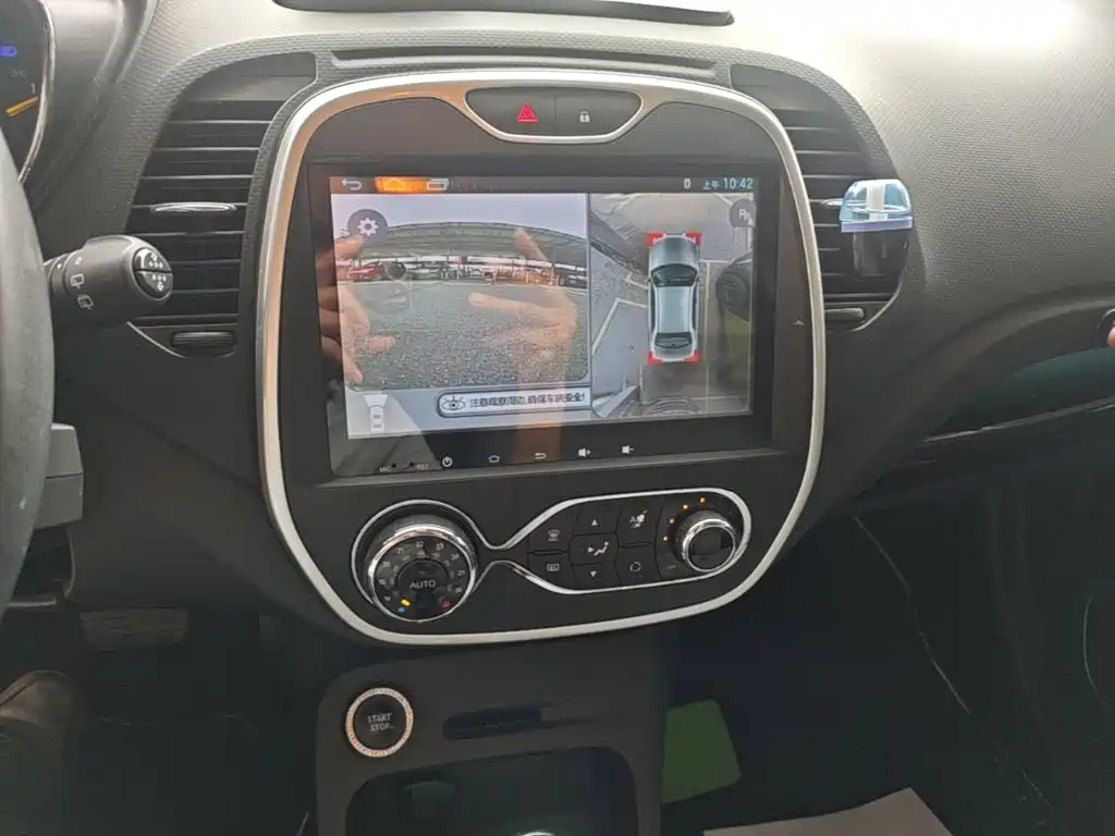 Renault Captur — миниатюра 13