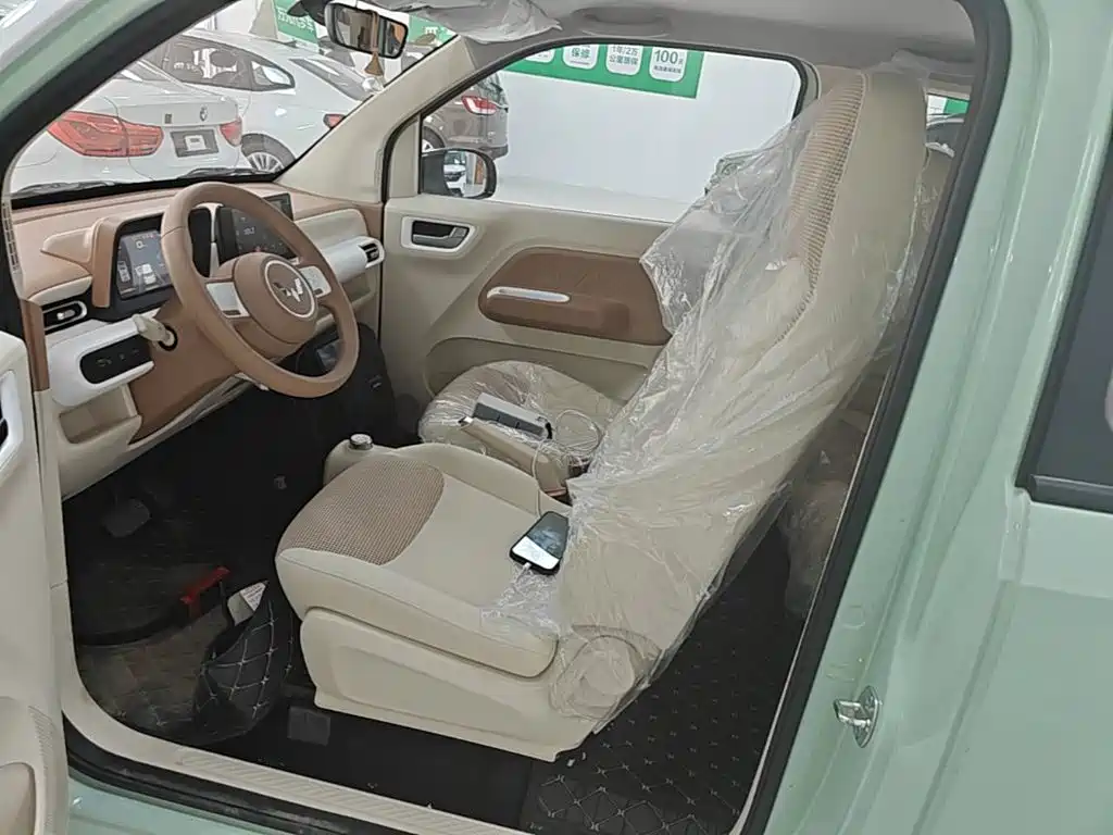Wuling MINIEV — миниатюра 15